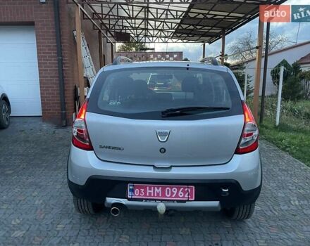 Дачия Sandero StepWay 2011 в Луцке на Automoto.ua Серый Дачия Sandero StepWay, объемом двигателя 1.6 л и пробегом 166 тыс. км за 6299 $, фото 8 на Automoto.ua