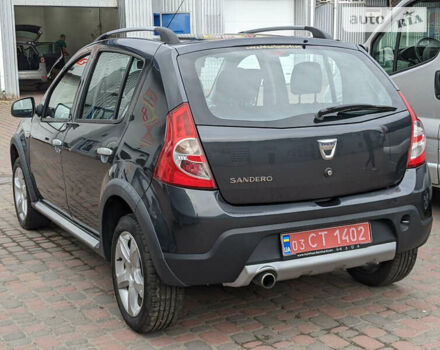 Серый Дачия Sandero StepWay, объемом двигателя 1.6 л и пробегом 225 тыс. км за 6100 $, фото 56 на Automoto.ua