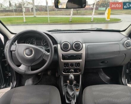 Серый Дачия Sandero StepWay, объемом двигателя 1.6 л и пробегом 133 тыс. км за 6800 $, фото 12 на Automoto.ua