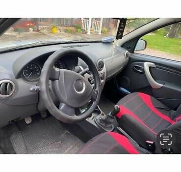 Серый Дачия Sandero StepWay, объемом двигателя 1.6 л и пробегом 183 тыс. км за 5800 $, фото 6 на Automoto.ua