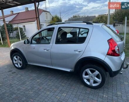 Дачия Sandero StepWay 2011 в Луцке на Automoto.ua Серый Дачия Sandero StepWay, объемом двигателя 1.6 л и пробегом 166 тыс. км за 6299 $, фото 7 на Automoto.ua