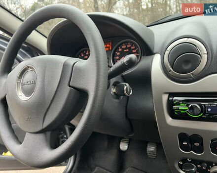 Серый Дачия Sandero StepWay, объемом двигателя 1.6 л и пробегом 60 тыс. км за 6999 $, фото 84 на Automoto.ua
