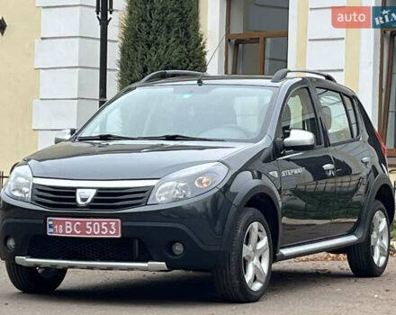 Серый Дачия Sandero StepWay, объемом двигателя 1.6 л и пробегом 60 тыс. км за 6999 $, фото 149 на Automoto.ua