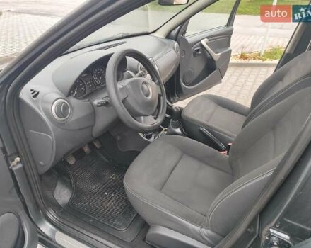 Серый Дачия Sandero StepWay, объемом двигателя 1.6 л и пробегом 133 тыс. км за 6800 $, фото 13 на Automoto.ua