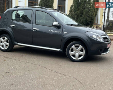 Серый Дачия Sandero StepWay, объемом двигателя 1.6 л и пробегом 60 тыс. км за 6999 $, фото 15 на Automoto.ua
