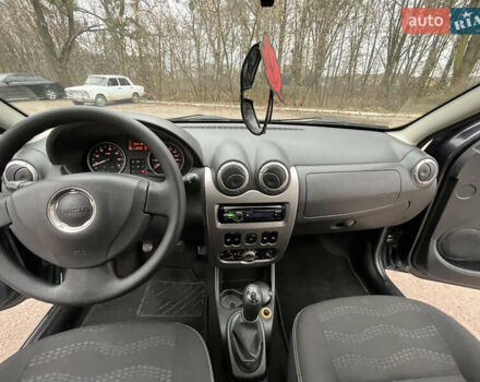 Серый Дачия Sandero StepWay, объемом двигателя 1.6 л и пробегом 60 тыс. км за 6999 $, фото 87 на Automoto.ua