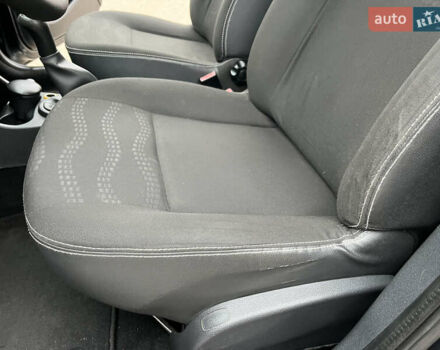 Серый Дачия Sandero StepWay, объемом двигателя 1.6 л и пробегом 60 тыс. км за 6999 $, фото 97 на Automoto.ua