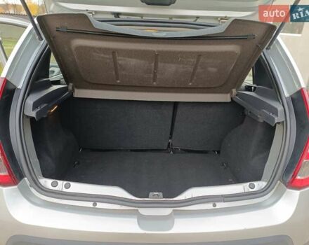 Дачия Sandero StepWay 2011 в Любешов на Automoto.ua Серый Дачия Sandero StepWay, объемом двигателя 1.6 л и пробегом 201 тыс. км за 6100 $, фото 11 на Automoto.ua