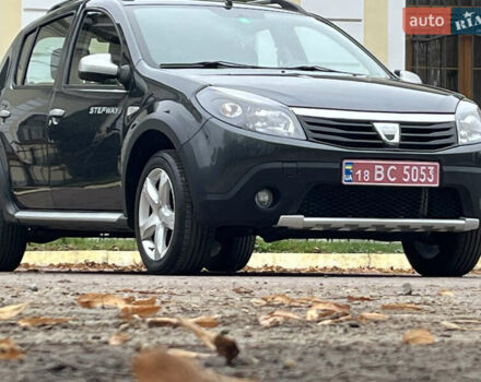 Серый Дачия Sandero StepWay, объемом двигателя 1.6 л и пробегом 60 тыс. км за 6999 $, фото 143 на Automoto.ua