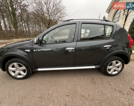 Серый Дачия Sandero StepWay, объемом двигателя 1.6 л и пробегом 60 тыс. км за 6999 $, фото 123 на Automoto.ua