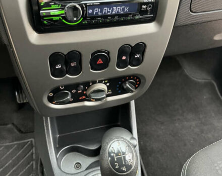 Серый Дачия Sandero StepWay, объемом двигателя 1.6 л и пробегом 60 тыс. км за 6999 $, фото 92 на Automoto.ua