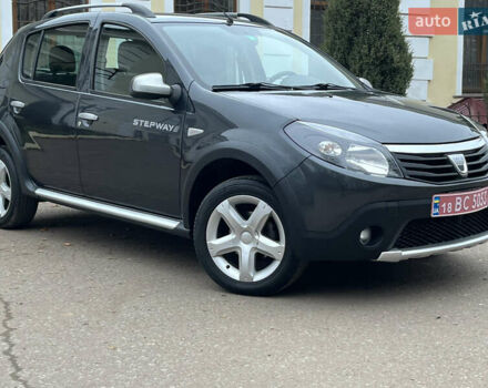 Серый Дачия Sandero StepWay, объемом двигателя 1.6 л и пробегом 60 тыс. км за 6999 $, фото 14 на Automoto.ua