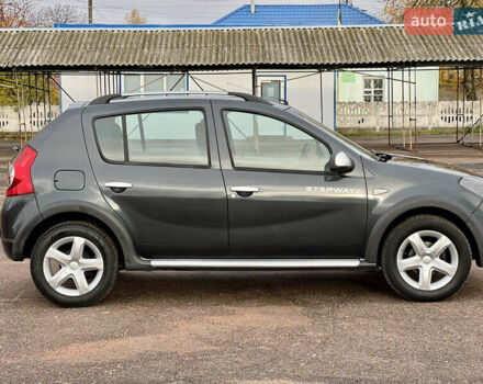 Сірий Дачія Sandero StepWay, об'ємом двигуна 1.6 л та пробігом 203 тис. км за 6700 $, фото 12 на Automoto.ua