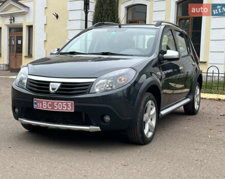 Серый Дачия Sandero StepWay, объемом двигателя 1.6 л и пробегом 60 тыс. км за 6999 $, фото 153 на Automoto.ua