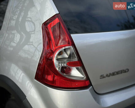 Сірий Дачія Sandero StepWay, об'ємом двигуна 1.6 л та пробігом 239 тис. км за 6900 $, фото 24 на Automoto.ua