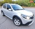 Серый Дачия Sandero StepWay, объемом двигателя 1.5 л и пробегом 190 тыс. км за 6650 $, фото 7 на Automoto.ua