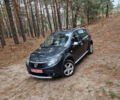 Серый Дачия Sandero StepWay, объемом двигателя 1.6 л и пробегом 207 тыс. км за 5999 $, фото 1 на Automoto.ua