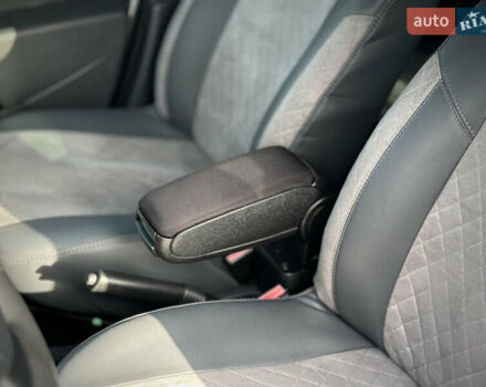 Сірий Дачія Sandero StepWay, об'ємом двигуна 1.6 л та пробігом 239 тис. км за 6900 $, фото 55 на Automoto.ua
