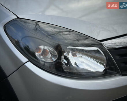 Сірий Дачія Sandero StepWay, об'ємом двигуна 1.6 л та пробігом 239 тис. км за 6900 $, фото 21 на Automoto.ua