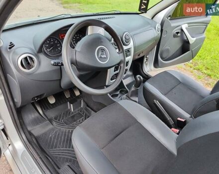 Серый Дачия Sandero StepWay, объемом двигателя 1.5 л и пробегом 190 тыс. км за 7300 $, фото 14 на Automoto.ua
