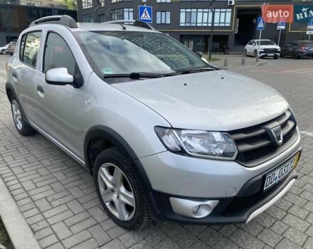 Серый Дачия Sandero StepWay, объемом двигателя 1.5 л и пробегом 291 тыс. км за 8000 $, фото 2 на Automoto.ua