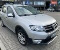 Серый Дачия Sandero StepWay, объемом двигателя 1.5 л и пробегом 291 тыс. км за 8000 $, фото 2 на Automoto.ua