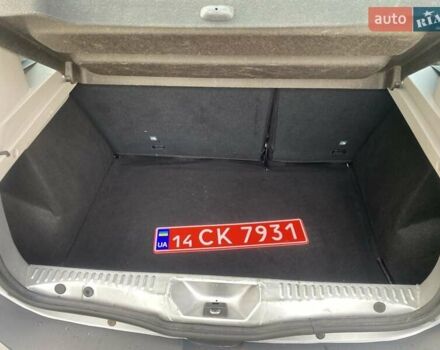 Серый Дачия Sandero StepWay, объемом двигателя 1.5 л и пробегом 291 тыс. км за 8000 $, фото 9 на Automoto.ua