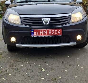 Серый Дачия Sandero StepWay, объемом двигателя 1.6 л и пробегом 128 тыс. км за 7300 $, фото 5 на Automoto.ua
