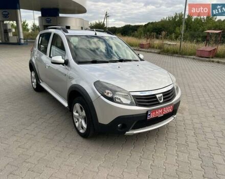 Сірий Дачія Sandero StepWay, об'ємом двигуна 1.6 л та пробігом 182 тис. км за 6999 $, фото 4 на Automoto.ua
