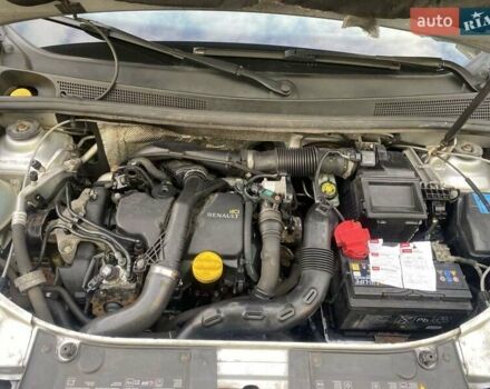 Серый Дачия Sandero StepWay, объемом двигателя 1.5 л и пробегом 291 тыс. км за 8000 $, фото 8 на Automoto.ua