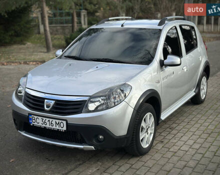 Сірий Дачія Sandero StepWay, об'ємом двигуна 1.6 л та пробігом 239 тис. км за 6900 $, фото 1 на Automoto.ua