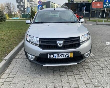 Серый Дачия Sandero StepWay, объемом двигателя 1.5 л и пробегом 291 тыс. км за 8000 $, фото 4 на Automoto.ua