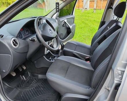 Серый Дачия Sandero StepWay, объемом двигателя 1.5 л и пробегом 190 тыс. км за 7300 $, фото 16 на Automoto.ua