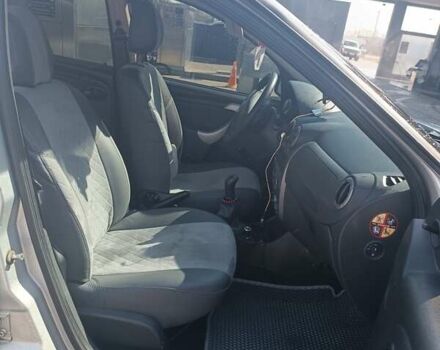 Серый Дачия Sandero StepWay, объемом двигателя 1.6 л и пробегом 237 тыс. км за 5800 $, фото 20 на Automoto.ua