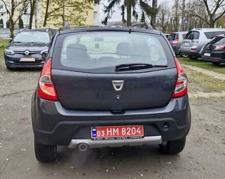 Серый Дачия Sandero StepWay, объемом двигателя 1.6 л и пробегом 128 тыс. км за 7300 $, фото 1 на Automoto.ua