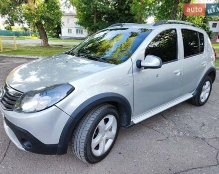 Серый Дачия Sandero StepWay, объемом двигателя 1.5 л и пробегом 190 тыс. км за 7300 $, фото 8 на Automoto.ua