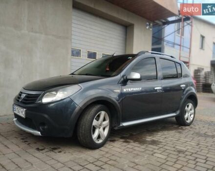 Сірий Дачія Sandero StepWay, об'ємом двигуна 1.6 л та пробігом 232 тис. км за 7000 $, фото 1 на Automoto.ua