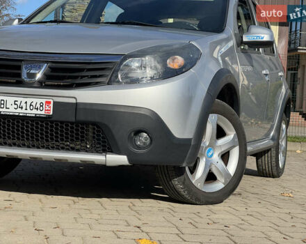 Дачия Sandero StepWay 2012 в Стрые на Automoto.ua Серый Дачия Sandero StepWay, объемом двигателя 1.6 л и пробегом 94 тыс. км за 6899 $, фото 4 на Automoto.ua
