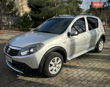 Сірий Дачія Sandero StepWay, об'ємом двигуна 1.6 л та пробігом 239 тис. км за 6900 $, фото 4 на Automoto.ua
