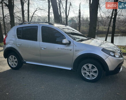 Сірий Дачія Sandero StepWay, об'ємом двигуна 1.6 л та пробігом 239 тис. км за 6900 $, фото 16 на Automoto.ua