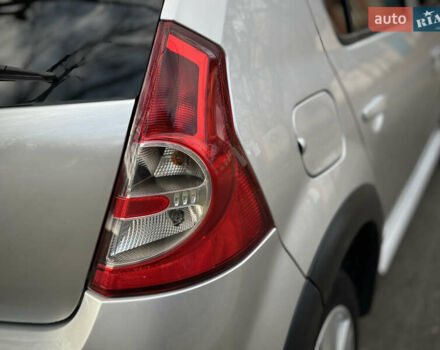 Сірий Дачія Sandero StepWay, об'ємом двигуна 1.6 л та пробігом 239 тис. км за 6900 $, фото 23 на Automoto.ua