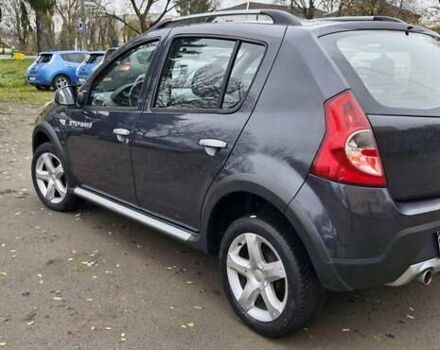 Серый Дачия Sandero StepWay, объемом двигателя 1.6 л и пробегом 128 тыс. км за 7300 $, фото 4 на Automoto.ua
