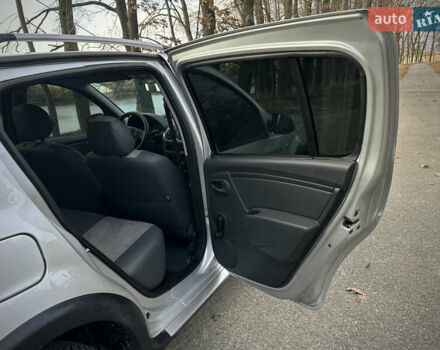 Сірий Дачія Sandero StepWay, об'ємом двигуна 1.6 л та пробігом 239 тис. км за 6900 $, фото 41 на Automoto.ua