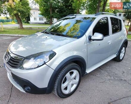 Серый Дачия Sandero StepWay, объемом двигателя 1.5 л и пробегом 190 тыс. км за 7300 $, фото 1 на Automoto.ua