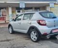 Серый Дачия Sandero StepWay, объемом двигателя 1.5 л и пробегом 191 тыс. км за 8500 $, фото 3 на Automoto.ua