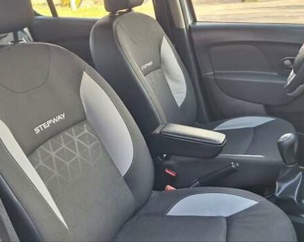 Серый Дачия Sandero StepWay, объемом двигателя 1.5 л и пробегом 191 тыс. км за 8500 $, фото 62 на Automoto.ua
