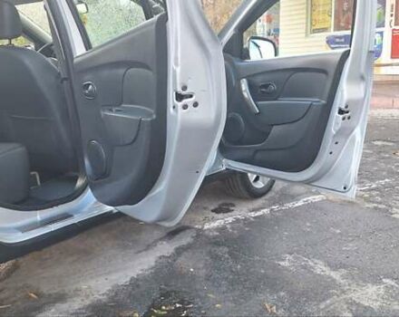 Серый Дачия Sandero StepWay, объемом двигателя 1.5 л и пробегом 191 тыс. км за 8500 $, фото 76 на Automoto.ua