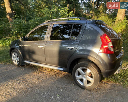 Серый Дачия Sandero StepWay, объемом двигателя 1.5 л и пробегом 213 тыс. км за 7250 $, фото 3 на Automoto.ua