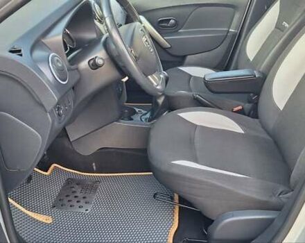 Серый Дачия Sandero StepWay, объемом двигателя 1.5 л и пробегом 191 тыс. км за 8500 $, фото 47 на Automoto.ua