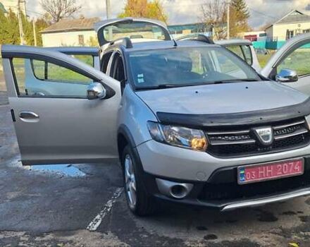Серый Дачия Sandero StepWay, объемом двигателя 1.5 л и пробегом 191 тыс. км за 8500 $, фото 44 на Automoto.ua